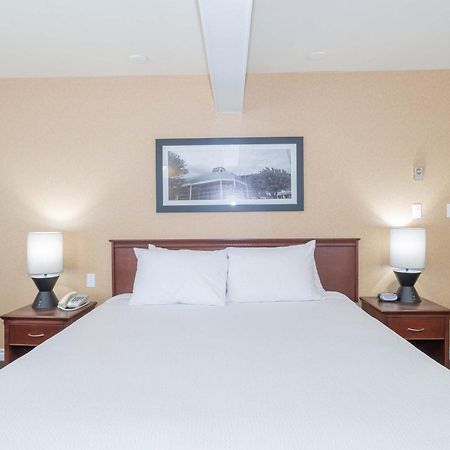 Sandman Hotel Castlegar Esterno foto
