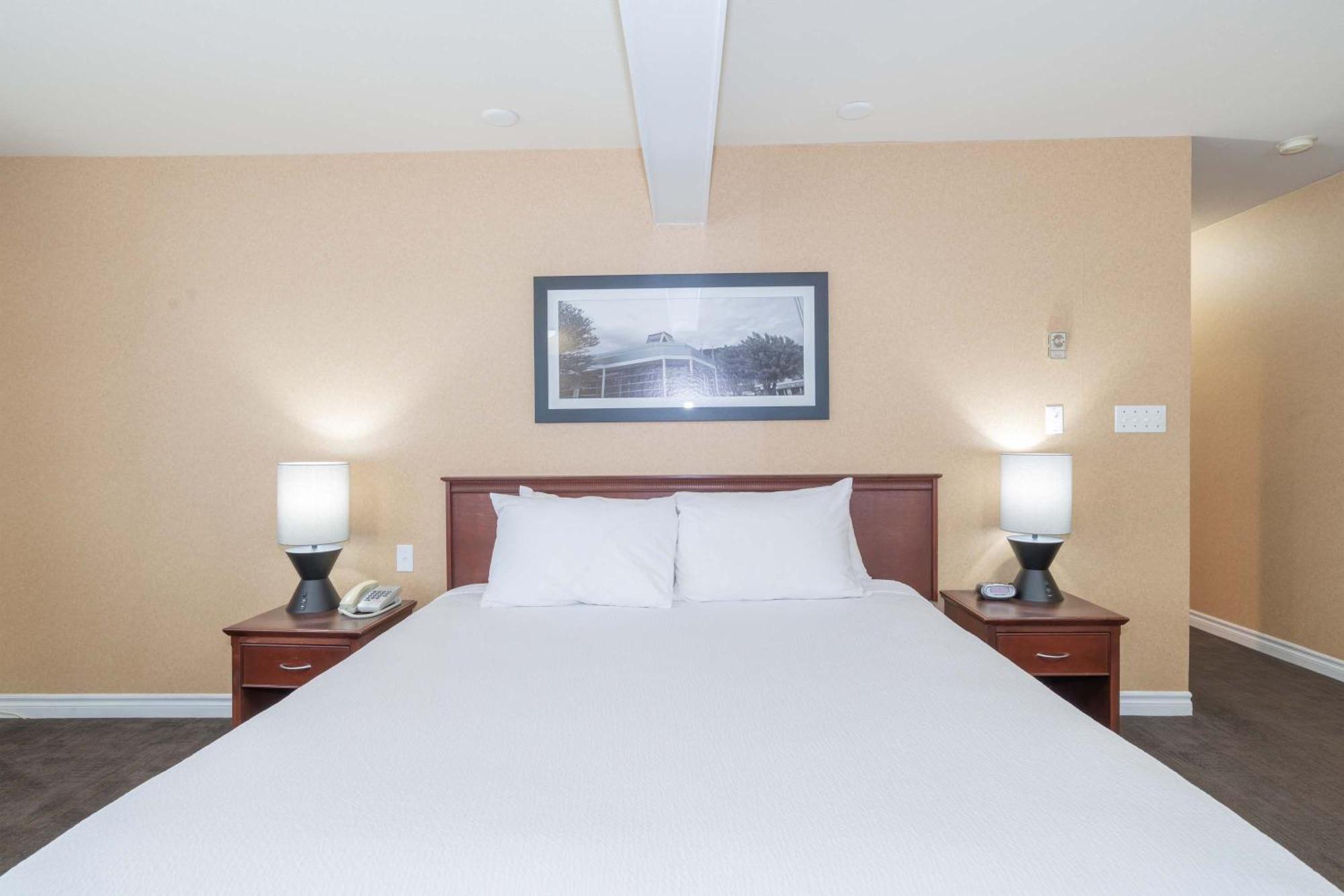 Sandman Hotel Castlegar Esterno foto
