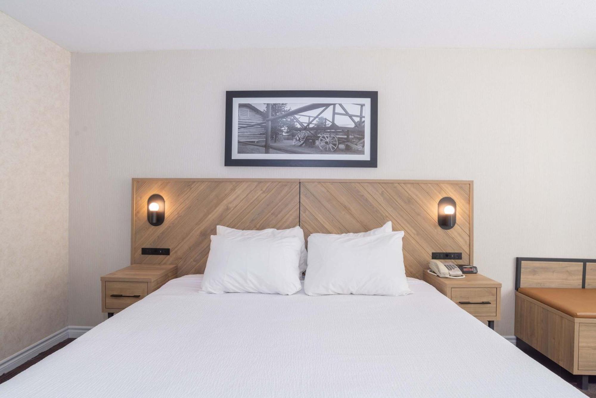 Sandman Hotel Castlegar Esterno foto