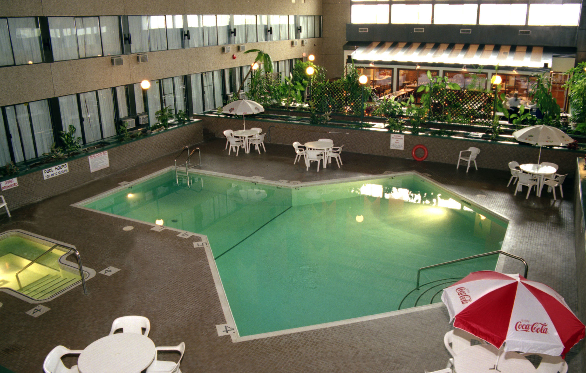 Sandman Hotel Castlegar Esterno foto